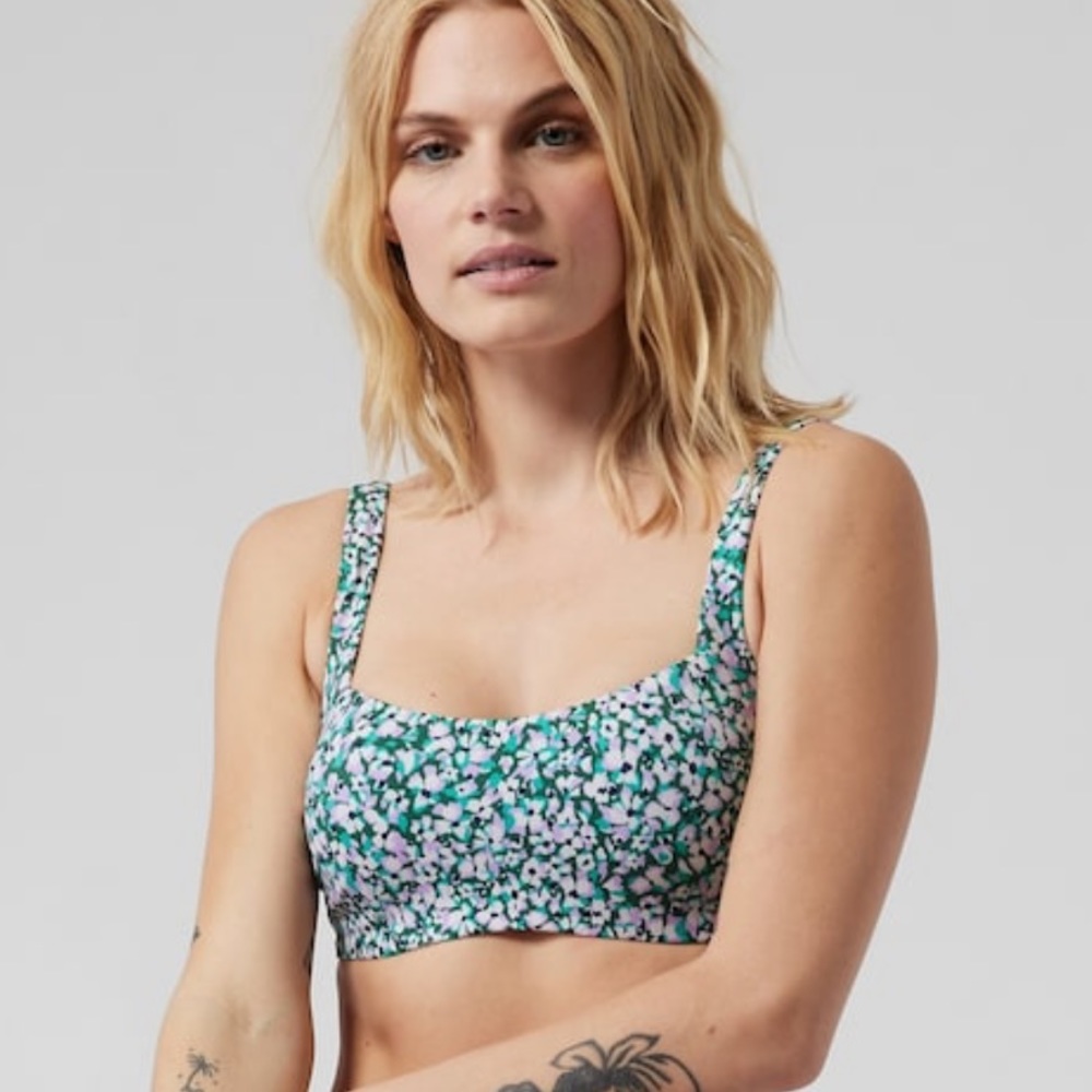 💜 Athleta Square Neck Bra Cup Bikini Top // Camo flora Gables